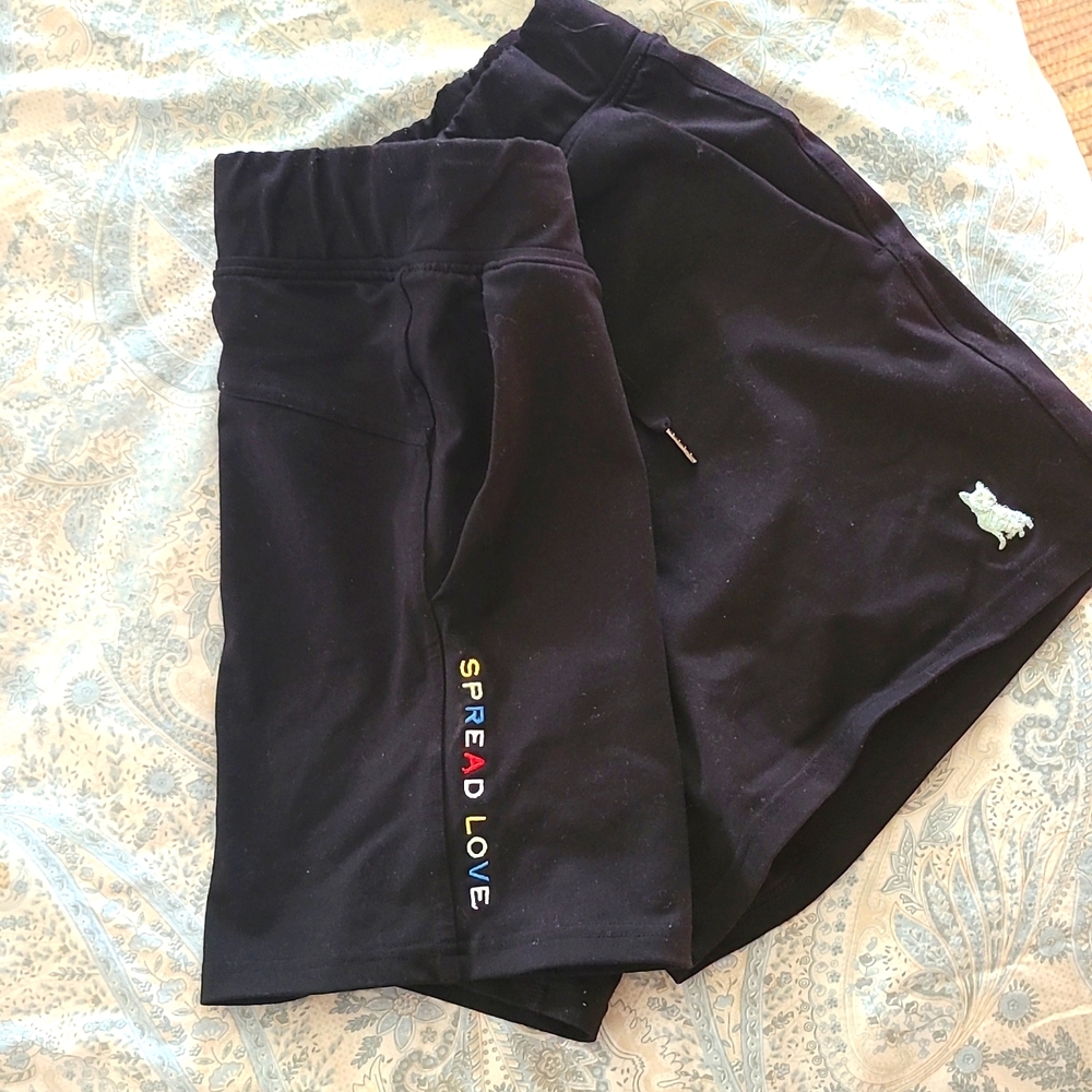 Spread Love drawstring active shorts - Picture 3 of 3